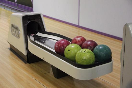 Bowlerama Newtonbrook
